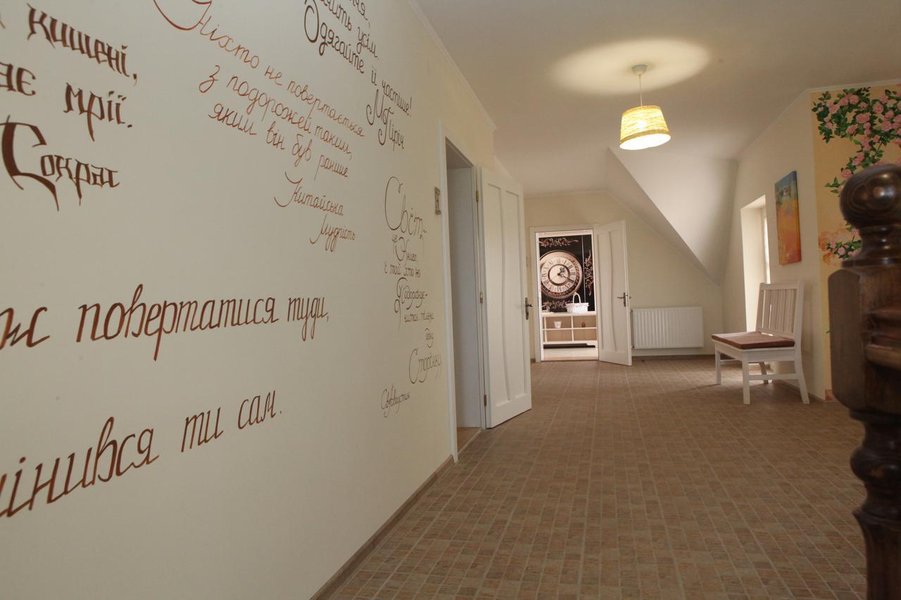 Publo Spa Hotel Vyshkove Buitenkant foto
